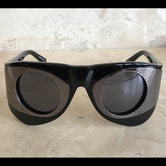 Linda Farrow sunglasses - Picture 3 of 8